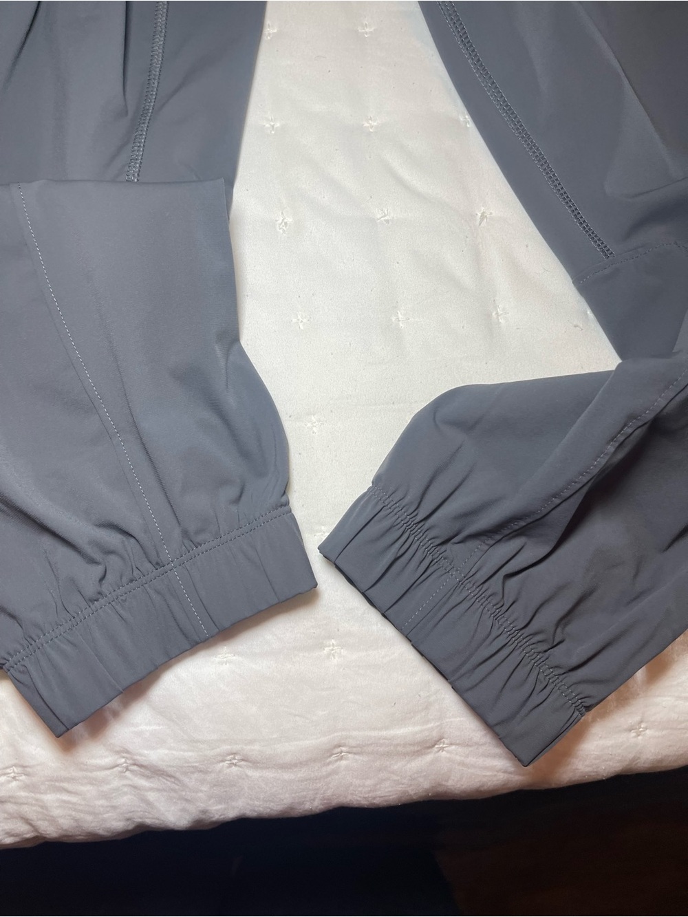 Fabletics Women's Gray Scrub Jogger Pants Size 3XL Regular - Like New Condition - Picture 11 of 16